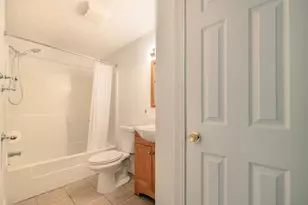 980 Lindley St, Bridgeport, CT 06606 - Photo 17