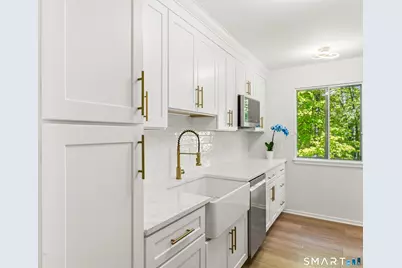 69 Heritage Village #D, Southbury, CT 06488 - Photo 9