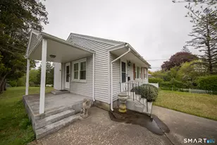 46 Park Ave, Montville, CT 06382 - Photo 5