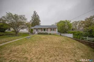 46 Park Ave, Montville, CT 06382 - Photo 1
