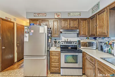 48 Cribbins Avenue, Shelton, CT 06484 - Photo 11