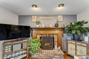 48 Cribbins Ave, Shelton, CT 06484 - Photo 5