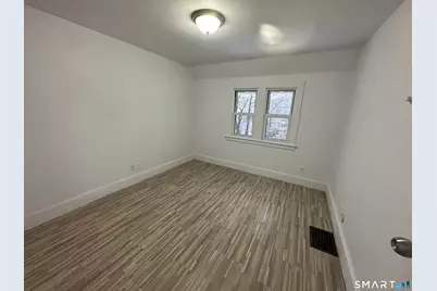 112 Hawthorne Avenue, Derby, CT 06418 - Photo 9
