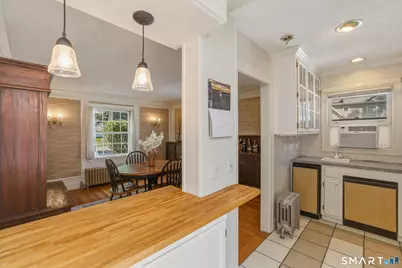 9 Bainbridge Road, West Hartford, CT 06119 - Photo 11