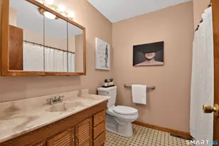 404 Ansantawae Rd, Milford, CT 06460 - Photo 15