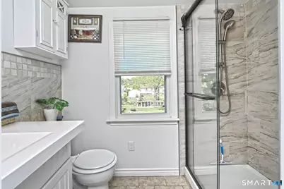 10 Glenmoor Drive, East Haven, CT 06512 - Photo 21