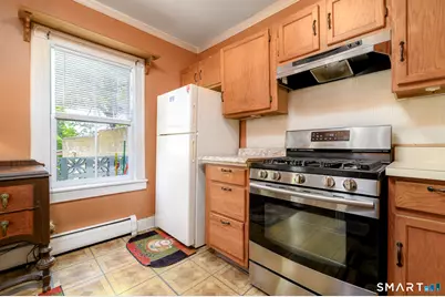 13 Hazel Street, Stamford, CT 06902 - Photo 15
