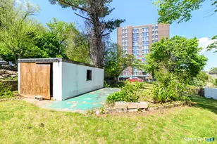 13 Hazel St, Stamford, CT 06902 - Photo 27