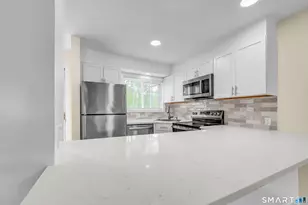 113 Park Ave, Danbury, CT 06810 - Photo 7
