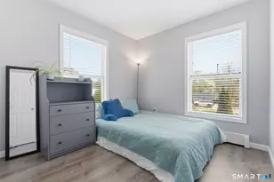 21 Chase St, Stonington, CT 06379 - Photo 5