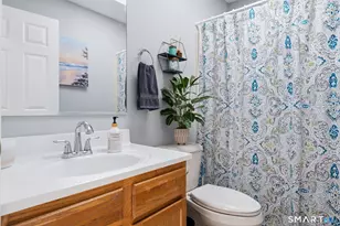 21 Chase St, Stonington, CT 06379 - Photo 13