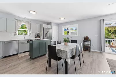 21 Chase Street, Stonington, CT 06379 - Photo 17