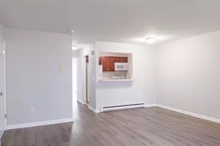 8 Rose Ln, Danbury, CT 06811 - Photo 5