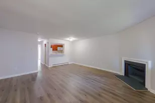 8 Rose Ln, Danbury, CT 06811 - Photo 3