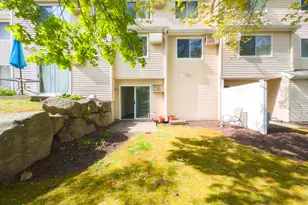 8 Rose Ln, Danbury, CT 06811 - Photo 15