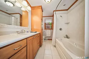 123 Evelyn Dr, Naugatuck, CT 06770 - Photo 19