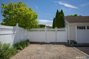 10 Island Dr, Norwalk, CT 06855 - Photo 33