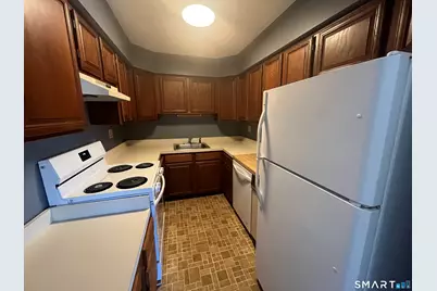 38 Padanaram Avenue #35, Danbury, CT 06811 - Photo 3