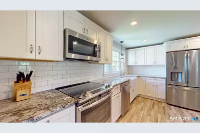 460 Bloomfield Avenue, Bloomfield, CT 06002 - Photo 21