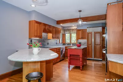 20 Wettleson Avenue, West Hartford, CT 06107 - Photo 17