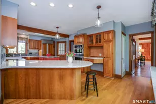 20 Wettleson Ave, West Hartford, CT 06107 - Photo 11