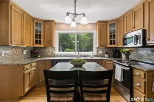3 Cherokee Dr, Brookfield, CT 06804 - Photo 9