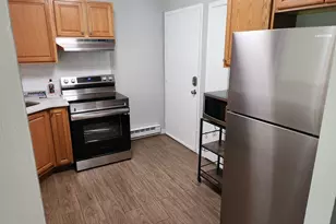 96 Wellington Dr, Farmington, CT 06032 - Photo 3
