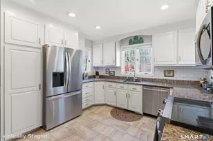 12 Lindros Ln, Waterford, CT 06385 - Photo 19