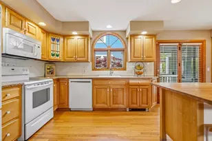 200 Alston Ave, New Haven, CT 06515 - Photo 11