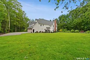 21 Williamsburg Ln, Avon, CT 06001 - Photo 35