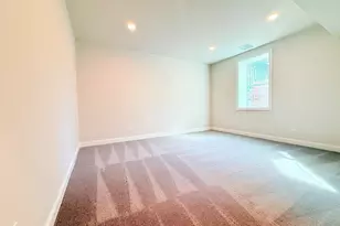 135 Shea Cir, Cheshire, CT 06410 - Photo 11
