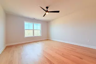 135 Shea Cir, Cheshire, CT 06410 - Photo 5