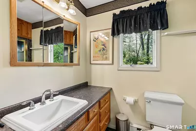 4 Alan Road, Danbury, CT 06810 - Photo 17