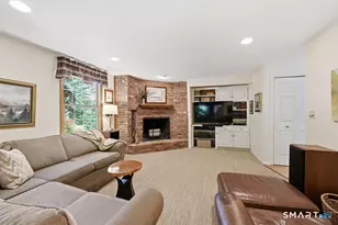 2 Higate Ln, Simsbury, CT 06070 - Photo 9