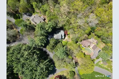 2 Higate Lane, Simsbury, CT 06070 - Photo 3