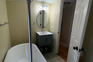 7 Coit St, New London, CT 06320 - Photo 9