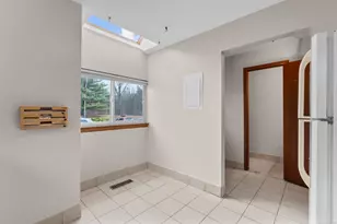 118 Hilltop Dr, Simsbury, CT 06089 - Photo 7