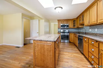 1195 New Britain Avenue, West Hartford, CT 06110 - Photo 9