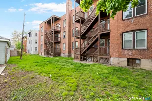 38 Beacon St, Hartford, CT 06053 - Photo 11