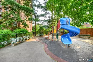 71 Strawberry Hill Ave, Stamford, CT 06902 - Photo 21