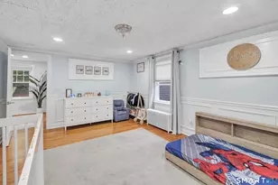 255 Huntington St, Shelton, CT 06484 - Photo 17