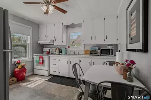 132 Niles Hill Rd, Waterford, CT 06385 - Photo 9