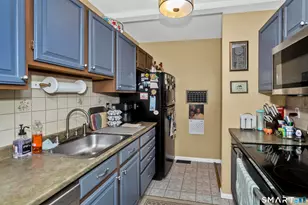 36 Joseph Ct, East Windsor, CT 06016 - Photo 7