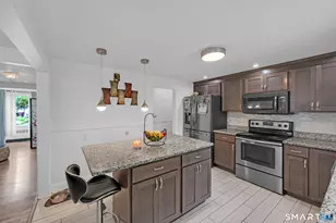 25 Crystal St, Wethersfield, CT 06109 - Photo 9