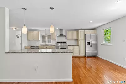 137 Brewster Road, West Hartford, CT 06117 - Photo 9