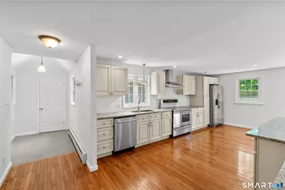 137 Brewster Road, West Hartford, CT 06117 - Photo 3