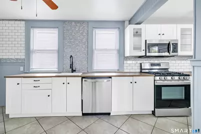 6 Alfred Court, Stratford, CT 06615 - Photo 11