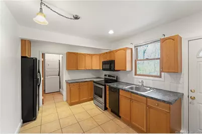 588 Webbs Hill Road #cottage, Stamford, CT 06903 - Photo 7