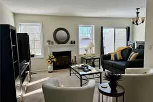 4003 Hancock Dr, Danbury, CT 06811 - Photo 5