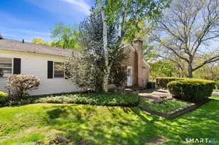 201 Jamestown Rd, Stratford, CT 06614 - Photo 17
